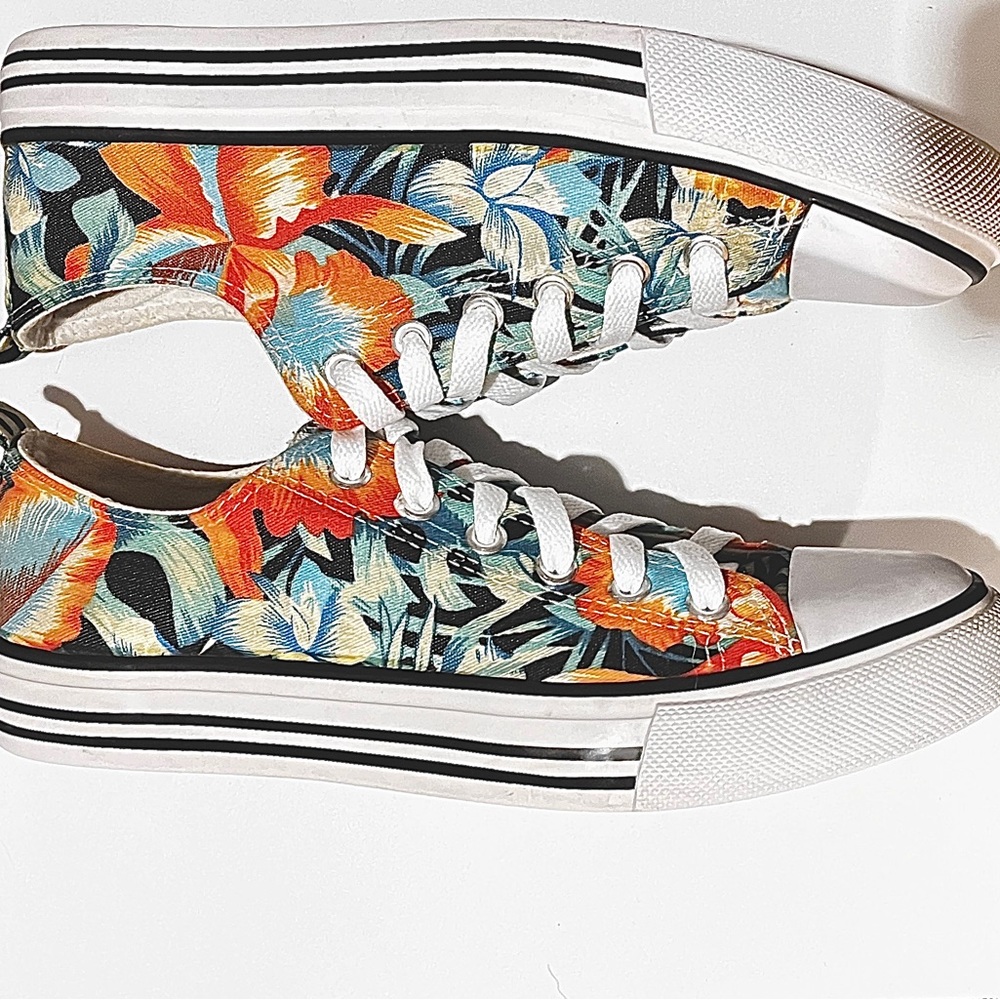 Tropical Converse look a like